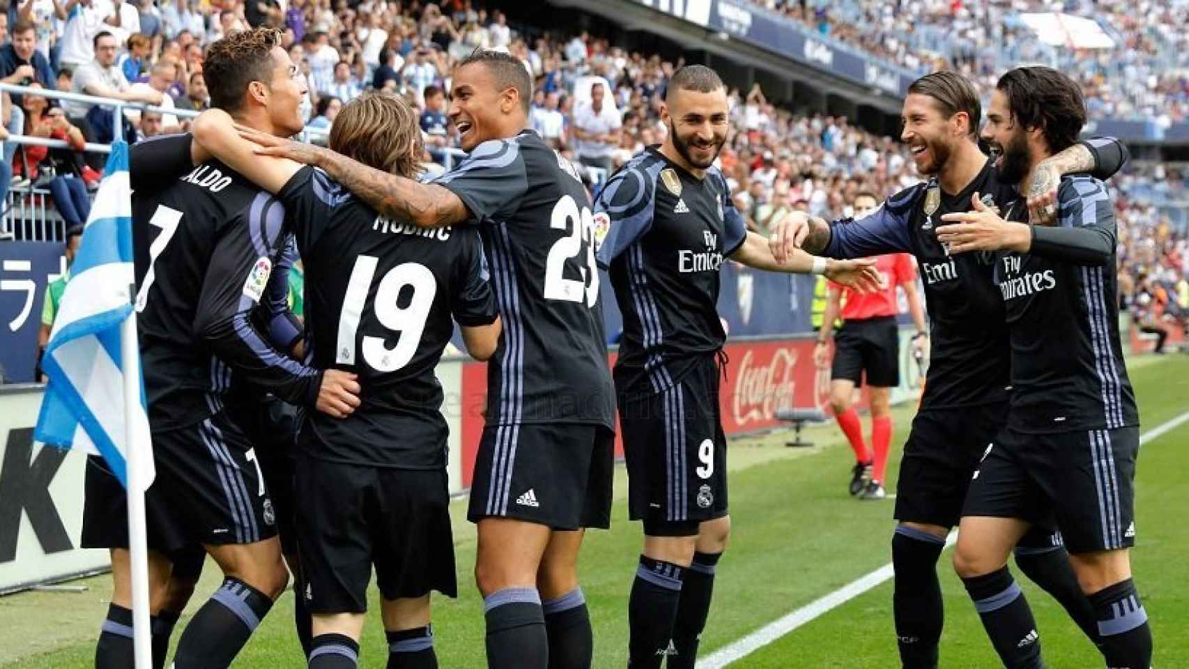 El Real Madrid celebra el gol de Cristiano