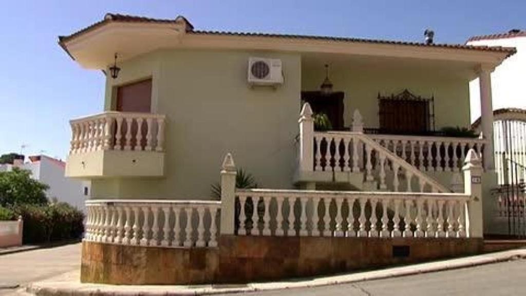 Manuela Chavero se dejó la luz y la televisión encendidas de la cocina de su casa el día que se le perdió el rastro.