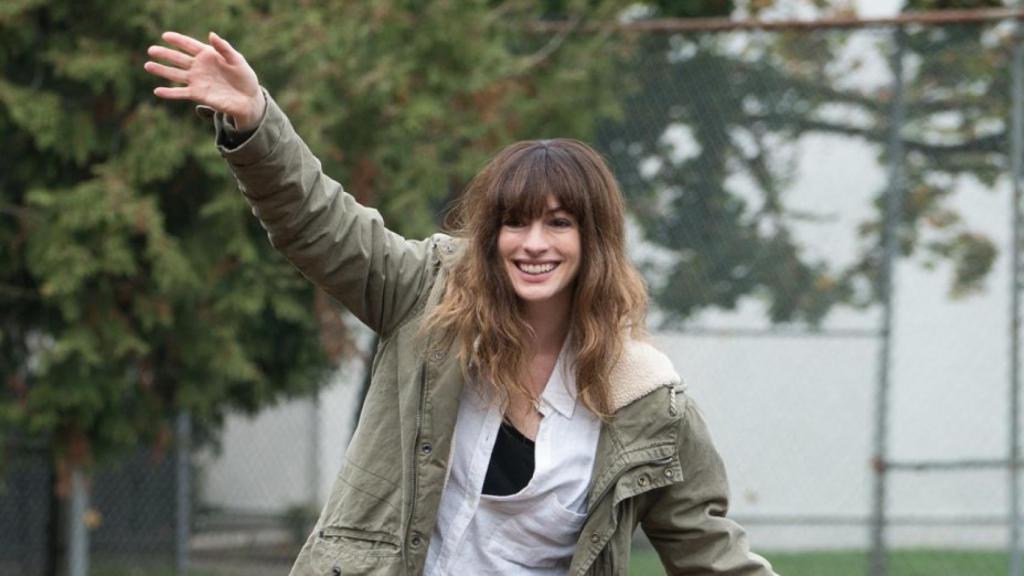 Anne Hathway protagoniza Colossal.