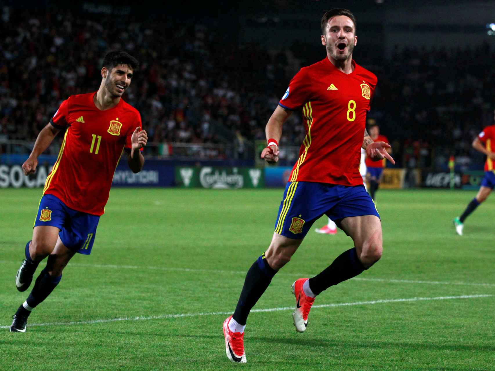 Asensio y Saúl celebran un gol en las semifinales.
