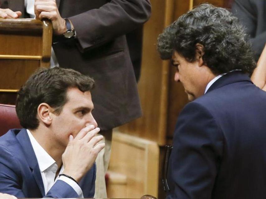 Rivera y Jorge Moragas, en el Congreso.