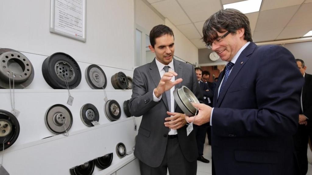 Pugidemont, durante una visita a la empresa AAM Powertrain en Gavà.