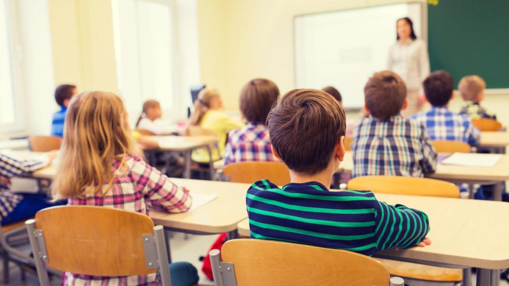 Niños en la escuela. Imagen de recurso.