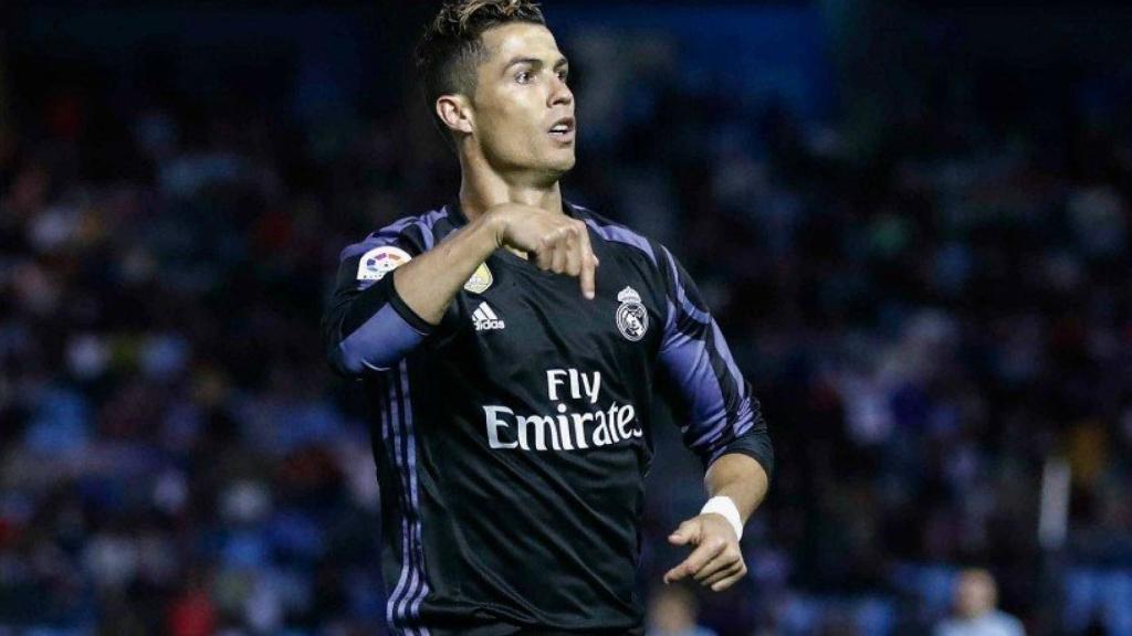 Cristiano celebra su gol ante los aficionados del Celta