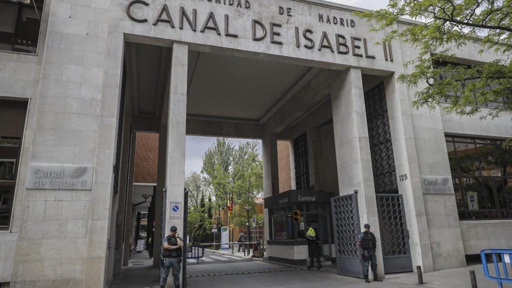 Imagen exterior de las oficinas del Canal de Isabel II