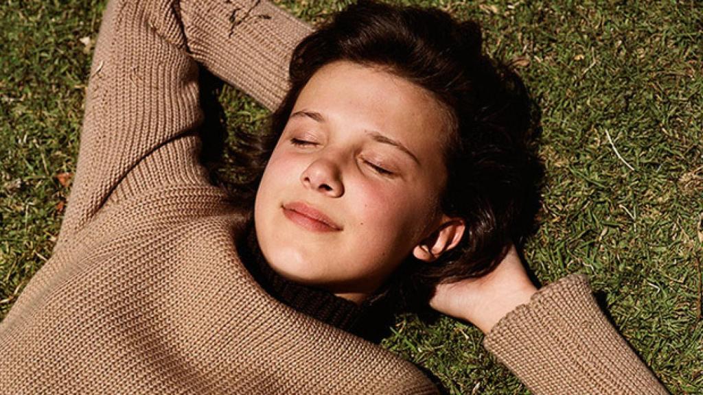 La joven y mediática actriz Millie Bobby Brown para el videoclip de 'The XX'. | Foto cortesía de la firma.