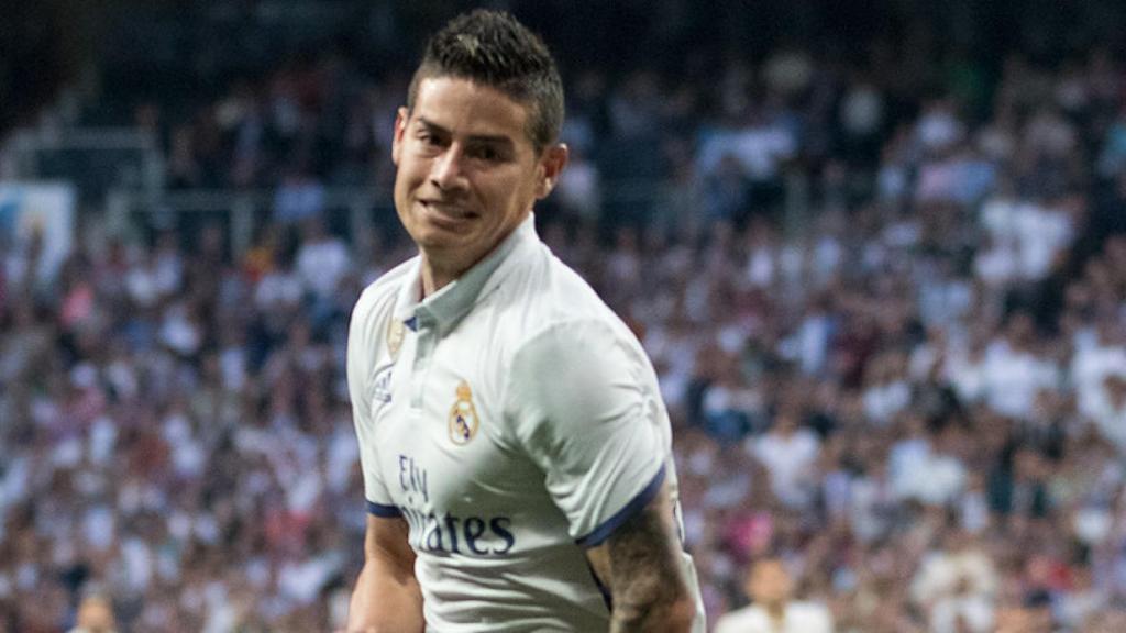 James se lamenta en el partido ante el Sevilla. Foto: Pedro Rodríguez / El Bernabéu