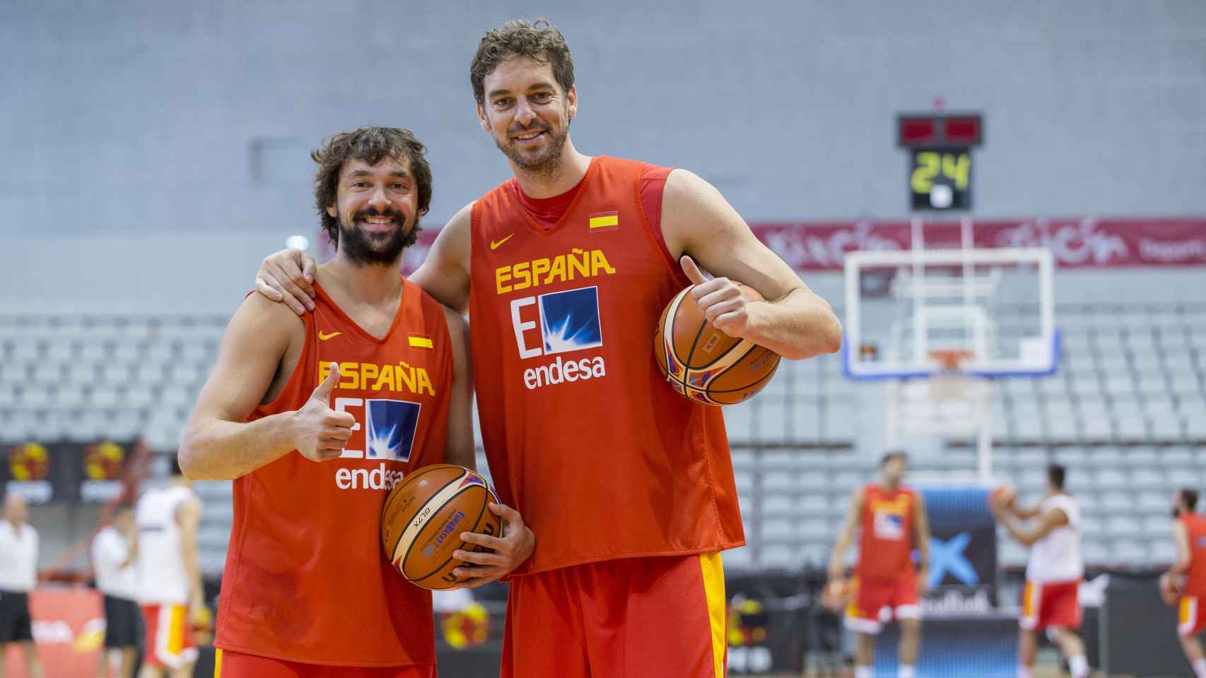 Sergio Llull y Pau Gasol con la selección española.