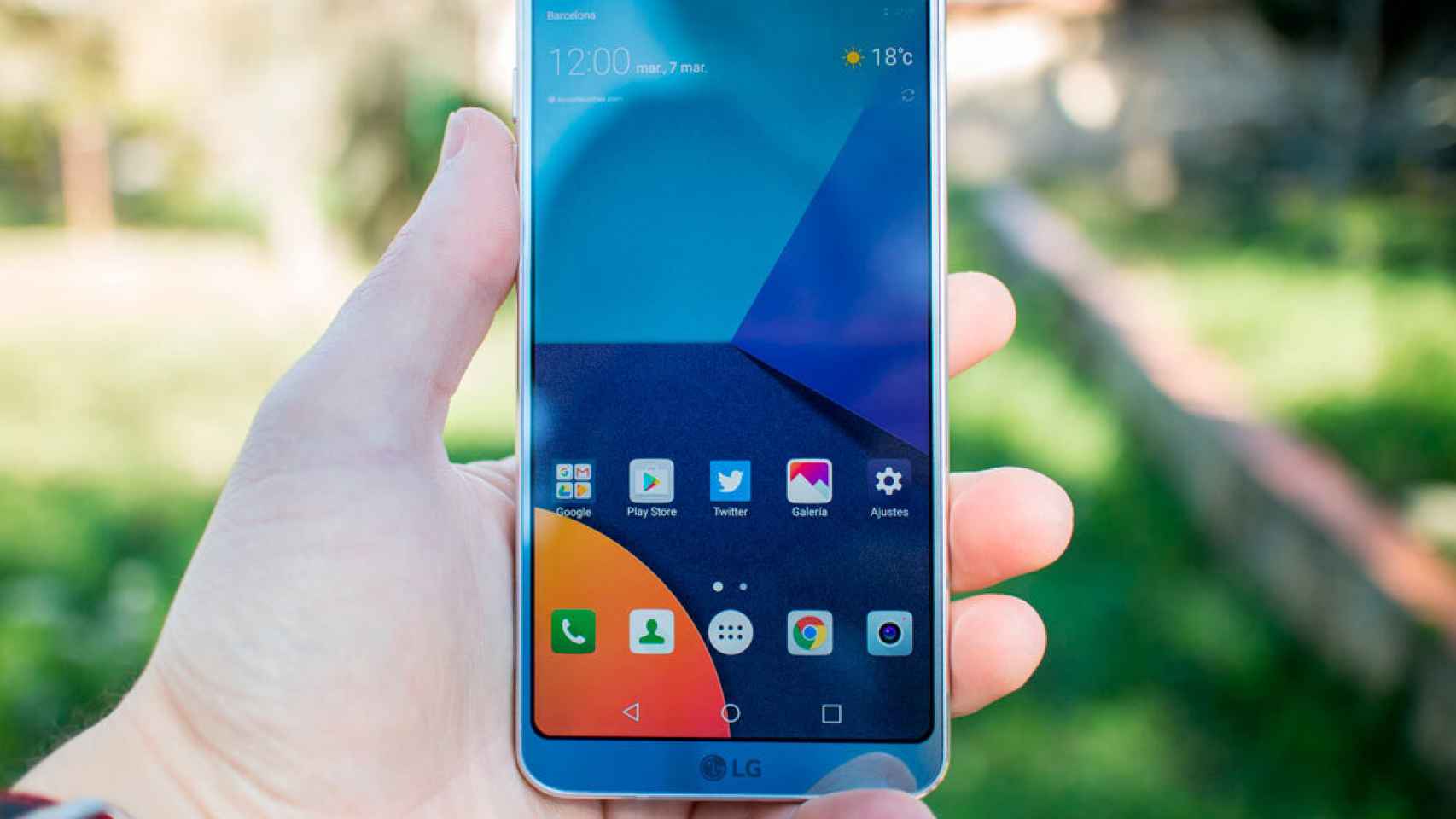 El próximo móvil sin marcos de LG será presentado mañana