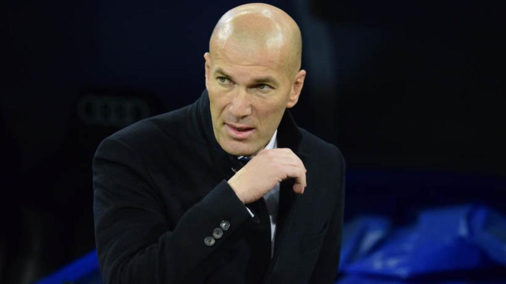 Zidane, en el banquillo