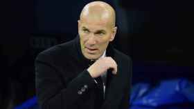 Zidane, en el banquillo