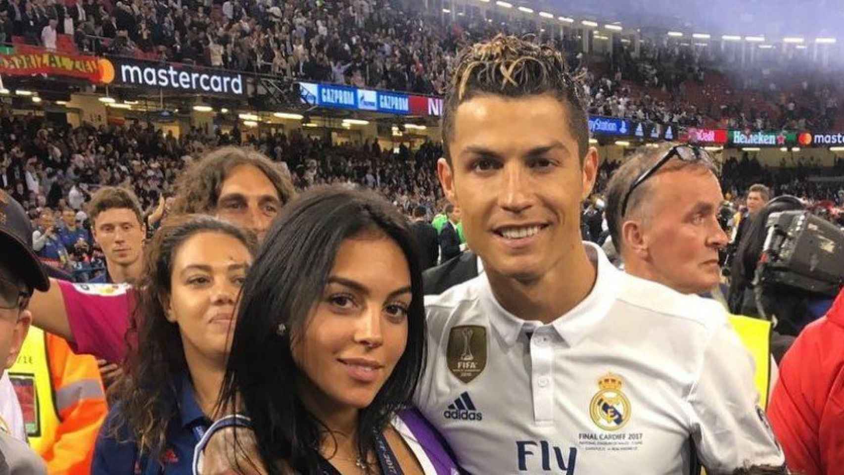 Cristiano Ronaldo y su novia, Georgina. Foto. (@cristiano)