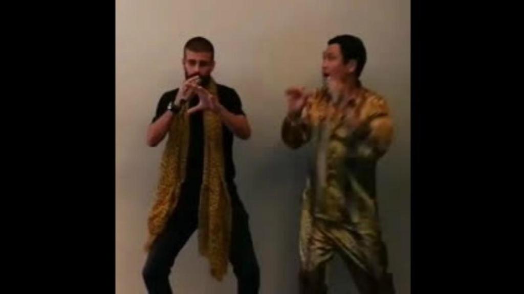 Piqué canta el PPAP junto al cantante asiático. Foto: @3gerardpique