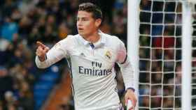James celebra un gol con el Real Madrid
