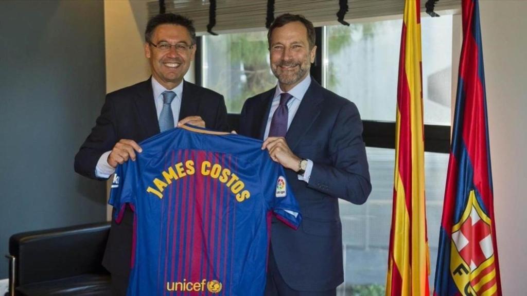 James Costos, a la derecha, junto a Bartomeu.