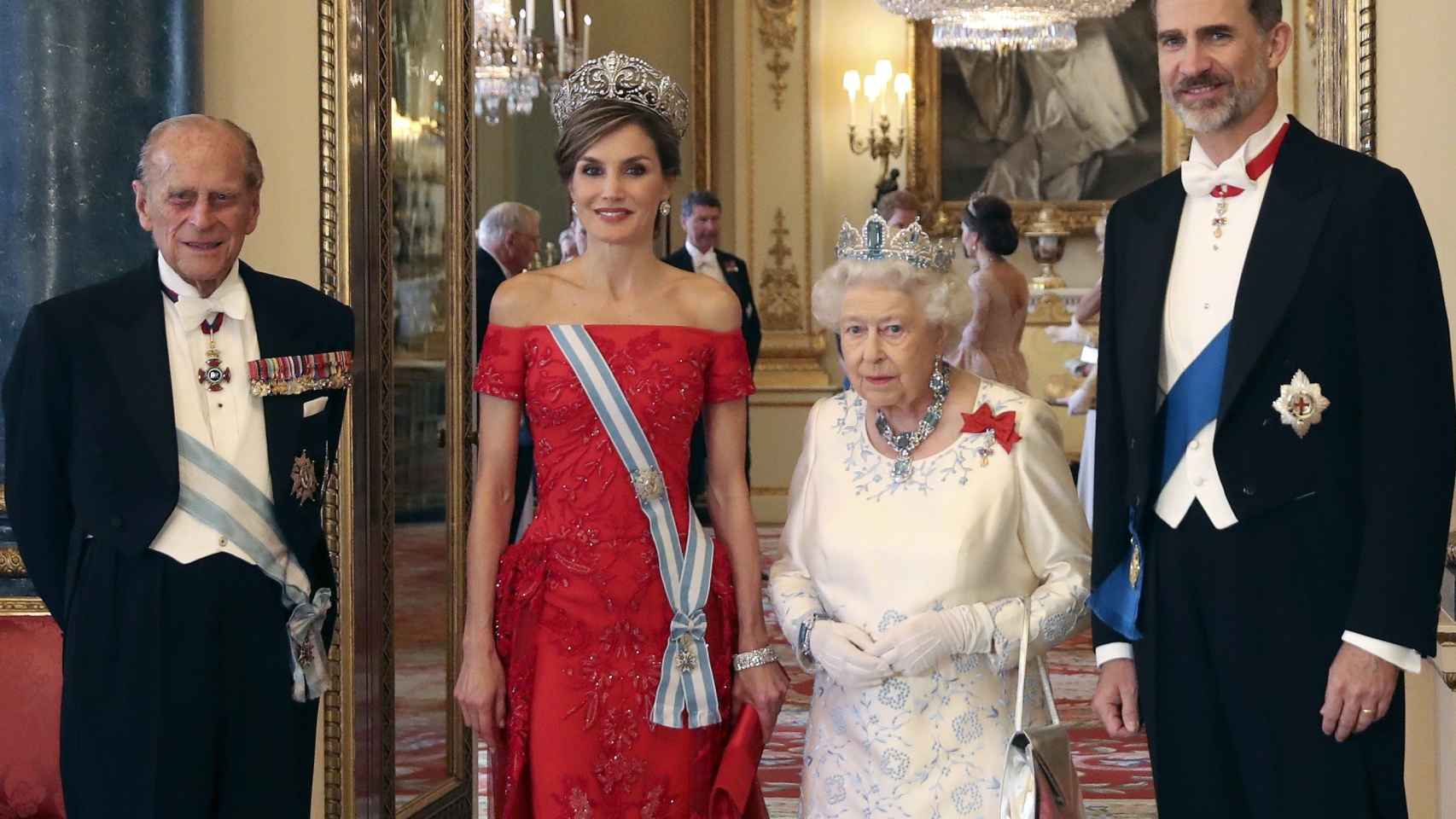 Los reyes de España durante su visita de estado al Reino Unido, antes de la cena de gala