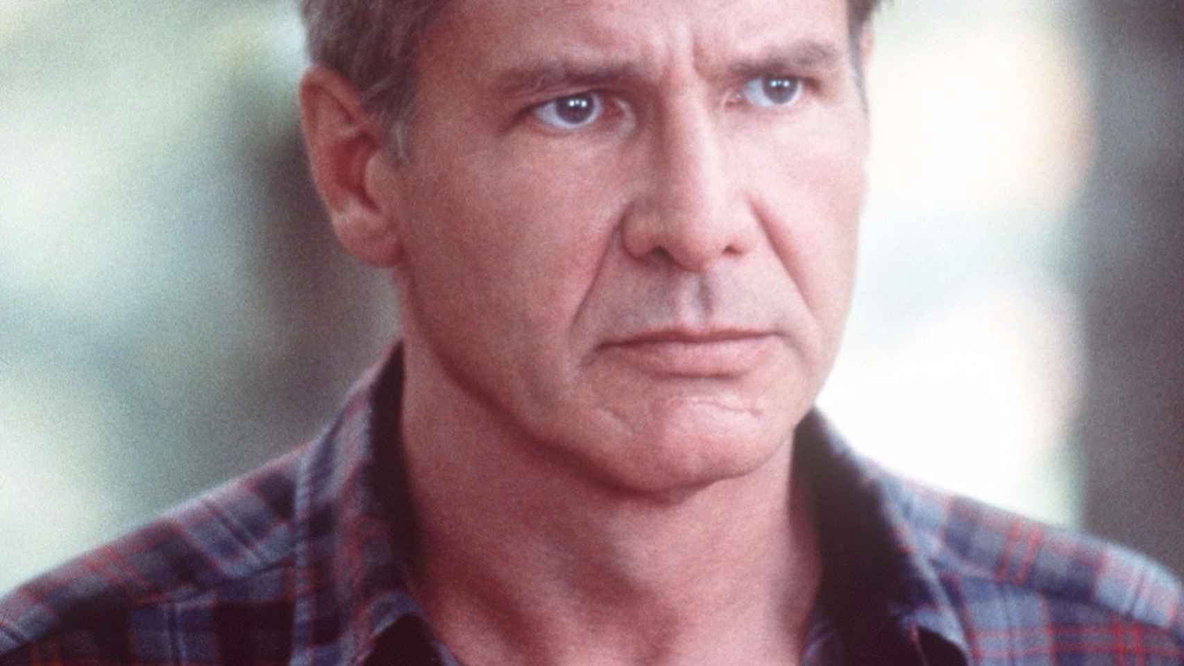Imagen de Harrison Ford en Caprichos del destino (1999). | Foto: Getty Images.
