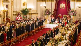Panorámica de la cena de gala que Isabel II  ha ofrecido a Felipe VI y Letizia.