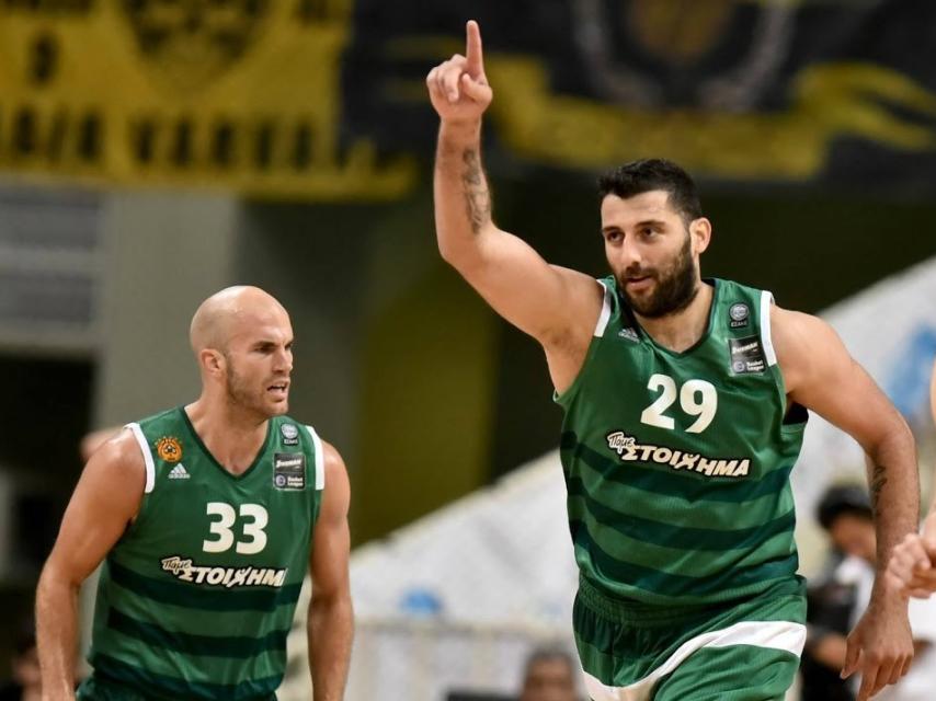 Ioannis Bourousis en un partido con el PAO este año.