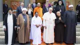 El papa Francisco y otros líderes religiosos, que no participan en el estudio.