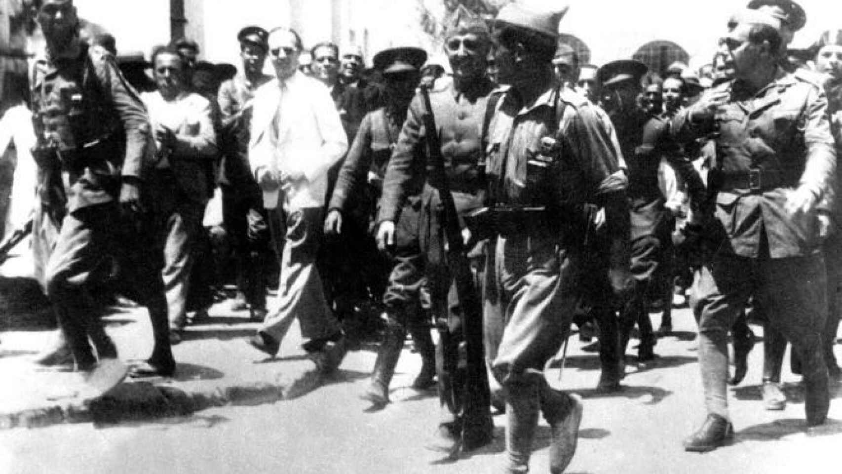 Franco llegando a Ceuta el 18 de julio de 1936.