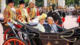 Letizia, junto al duque de Edimburgo durante su visita al Buckingham Palace.