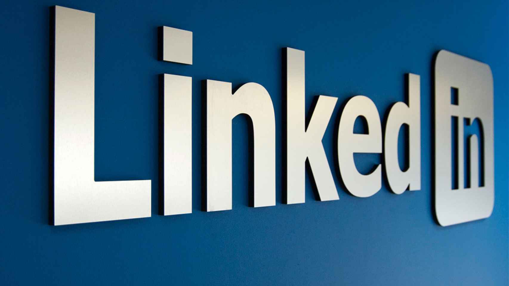 LinkedIn fue adquirida por Microsoft  en junio de 2016 por 26.200 millones.