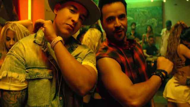 Luis Fonsi y Daddy Yankee en el vídeo de Despacito.