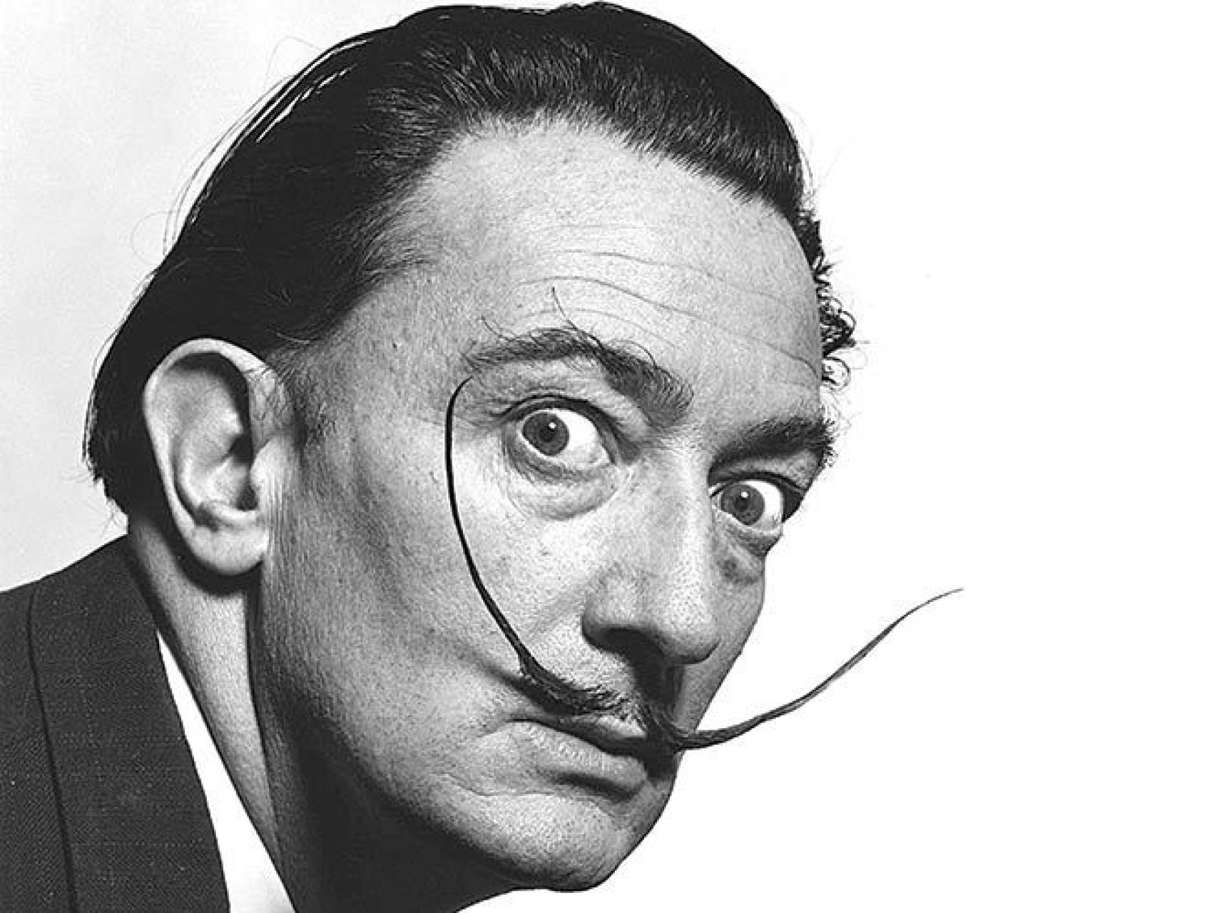 El artista surrealista Salvador Dalí.