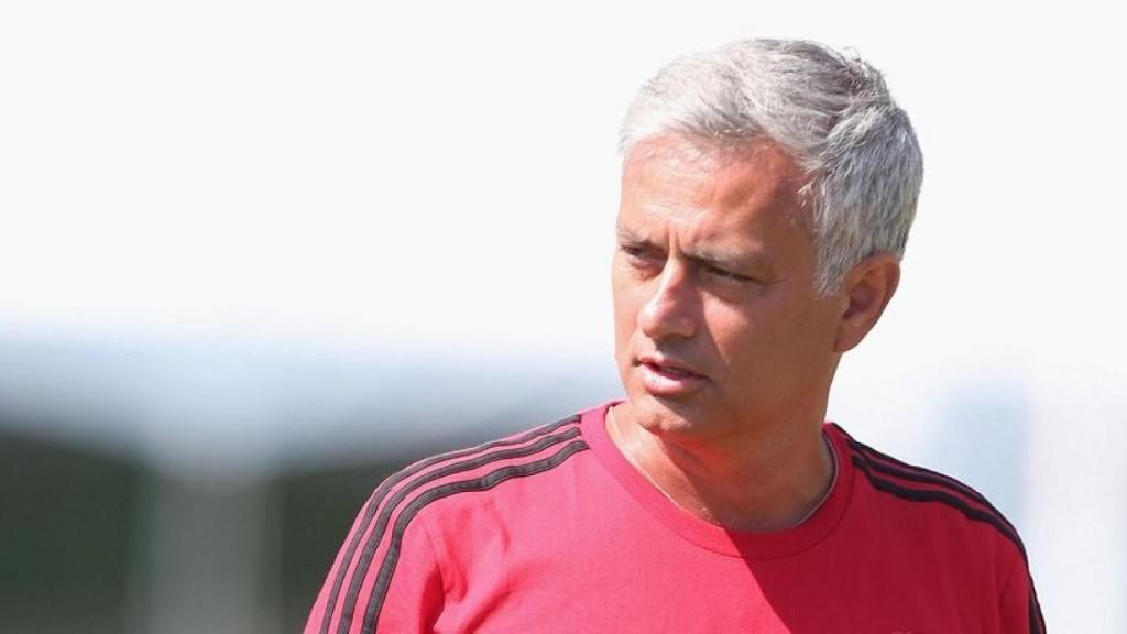 Mourinho en la pretemporada del Manchester United. Foto: Twitter (@ManUtd)