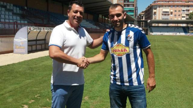 Chato junto a Javier Dorado. Foto: CF Talavera