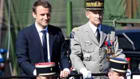 Macron y De Villiers en el desfile del 14 de julio