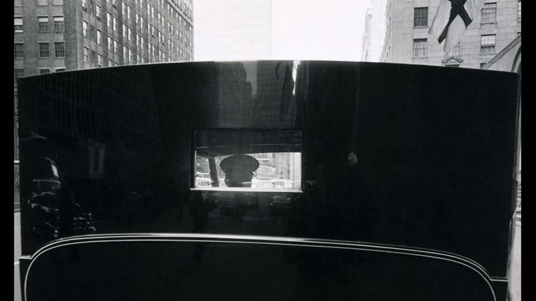 Untitled. Park Avenue, (1959) de  Robert Frank. | Foto: IVAM.