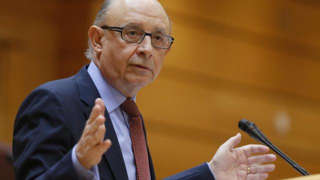 El ministro de Hacienda, Cristóbal Montoro, durante una intervención en el Senado.