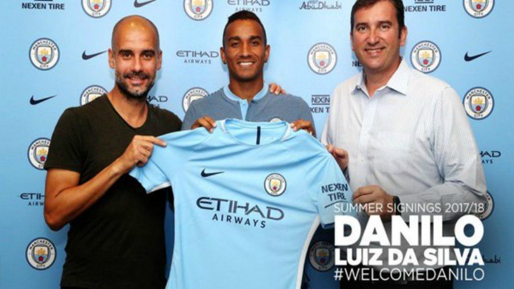 Danilo.nuevo jugador del City   Foto: Twitter (@ManCity)