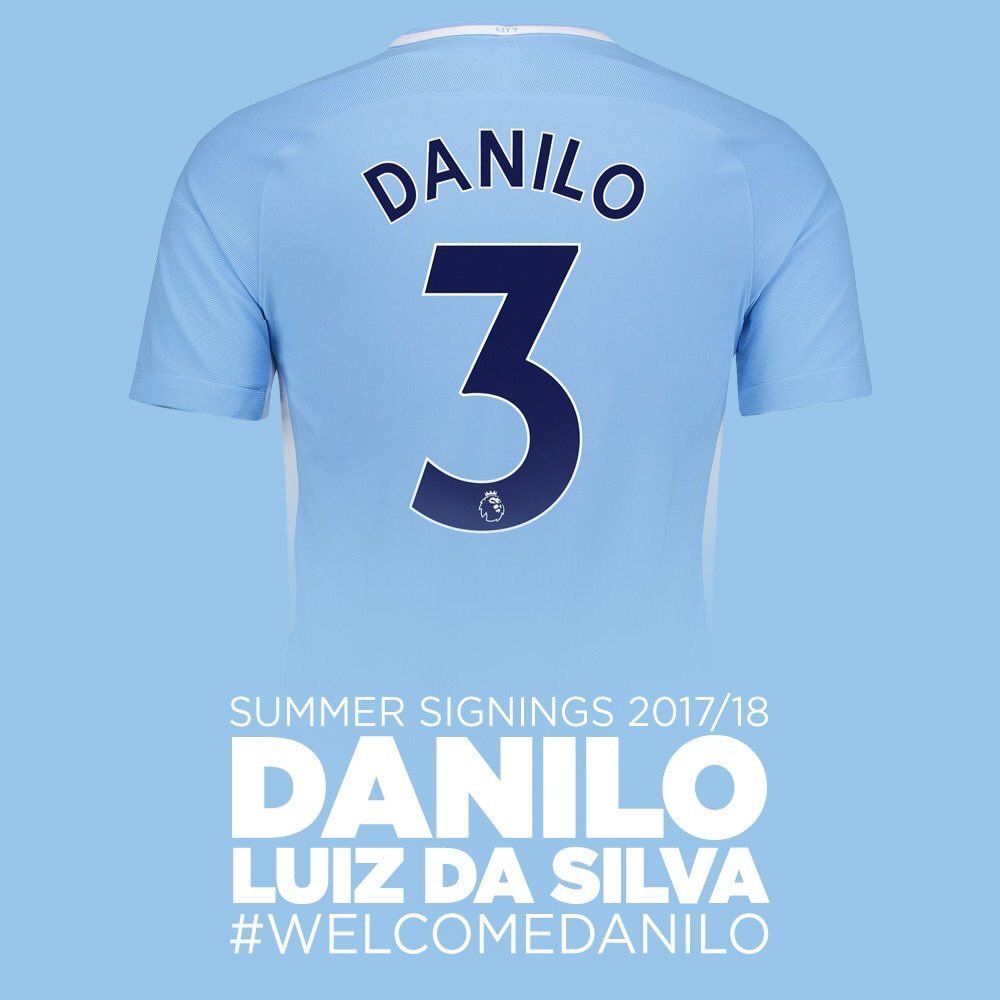 Danilo llevará el '3' en el Manchester City