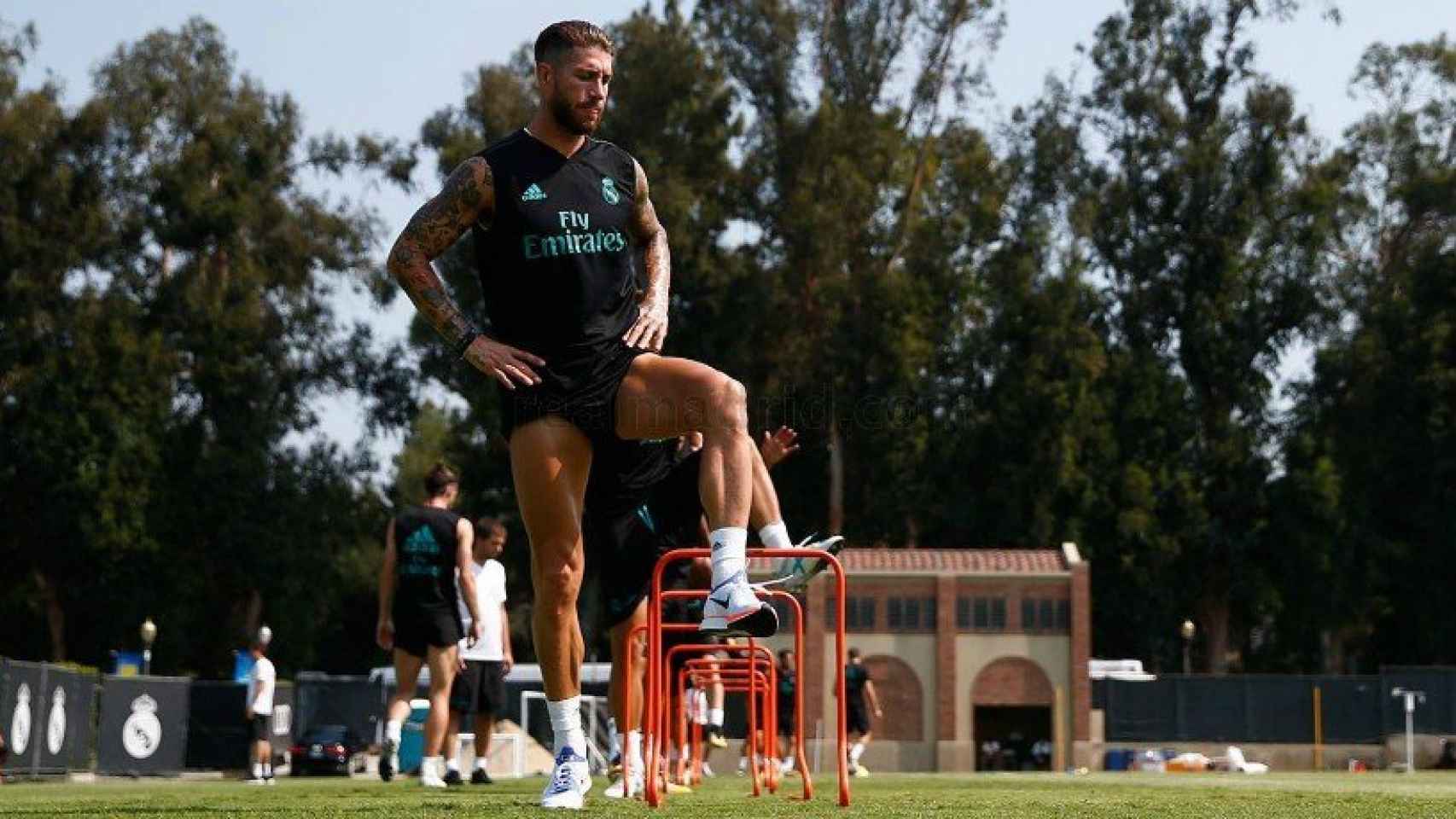 Ramos se entrena con el resto de sus compañeros en UCLA