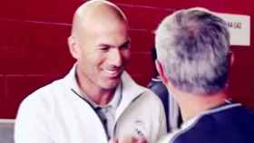 Saludo entre Zidane y Mourinho. Foto: Deportes Cuatro.