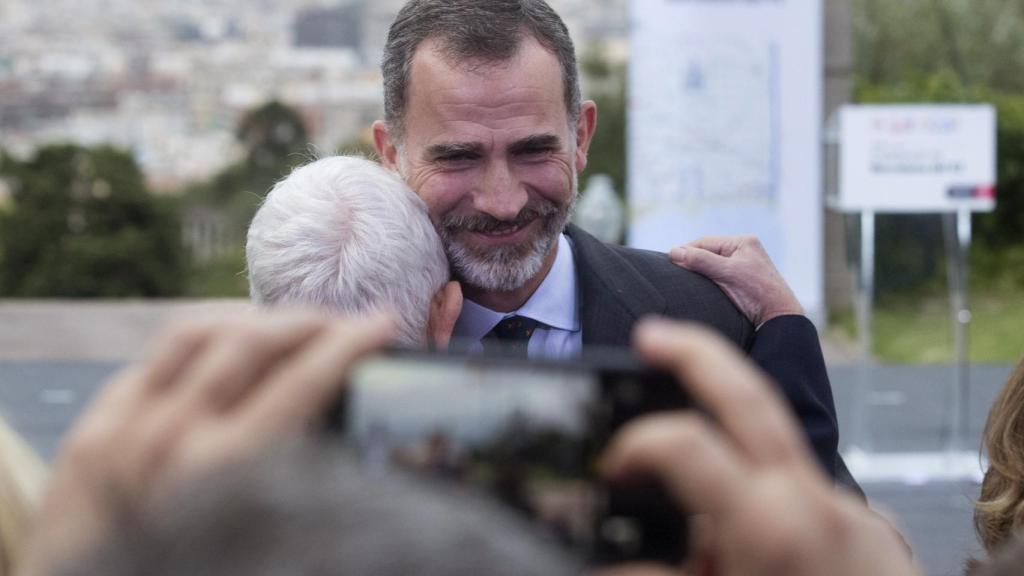 Felipe VI saluda a Maragall en el 25 aniversario de Barcelona '92