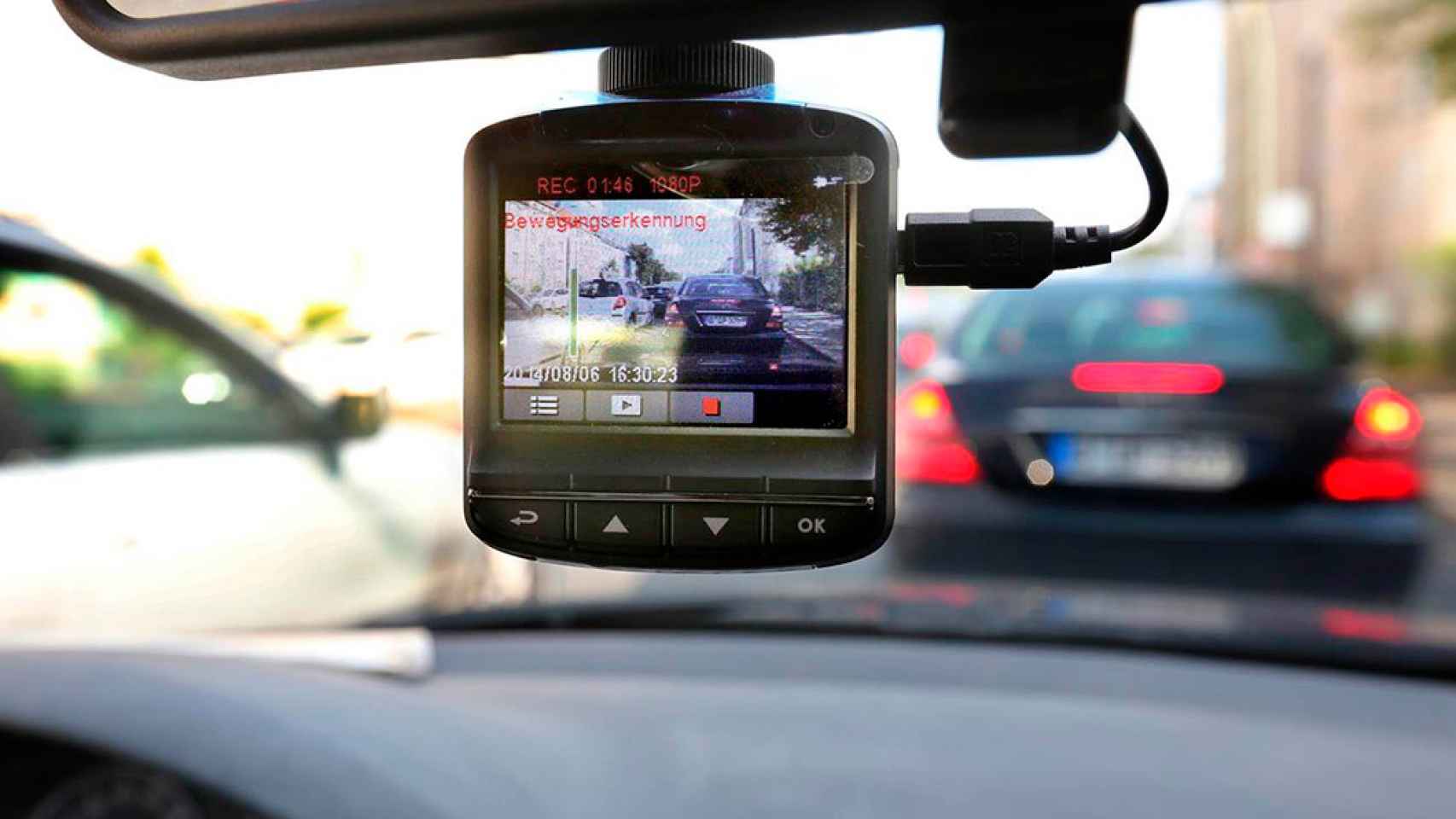 Es legal instalar una cámara en el coche? Todo sobre las Dash Cams