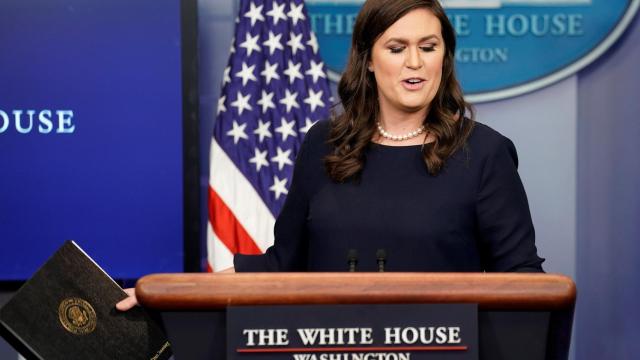 Sarah Sanders durante una rueda de prensa en la Casa Blanca