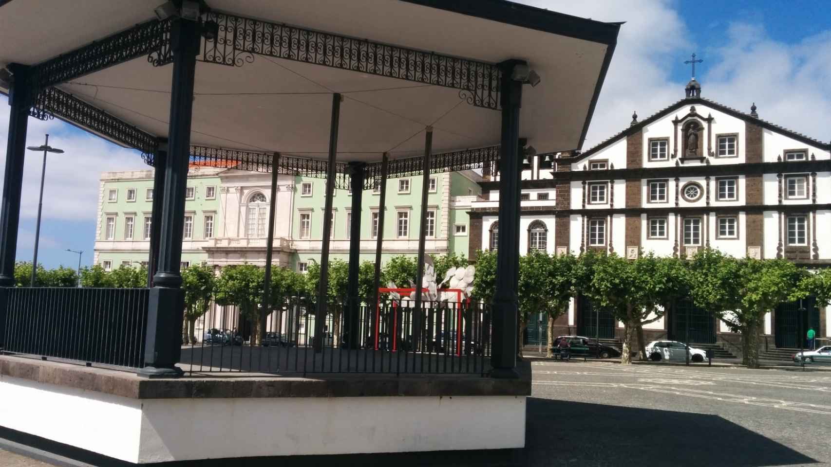 Ricardo Jacinto. ‘Medusa’, en la céntrica plaza Coreto Campo de São Francisco.