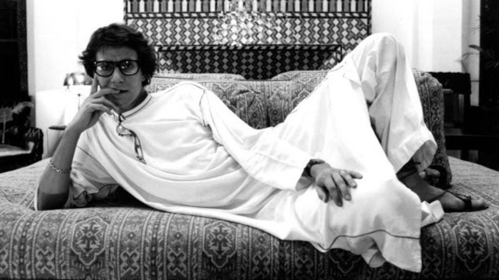 Yves Saint Laurent en uno de sus viajes a Marrakech. | Foto: Getty Images