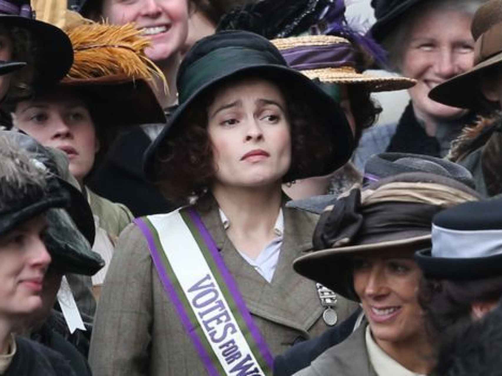 Helena Bonham Carter en Sufragistas, película en la que interpreta a Edith Margaret.