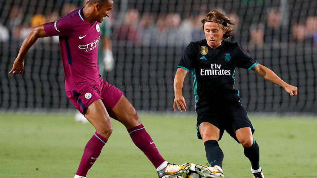 Luka Modric estrenando el '10' en su camiseta