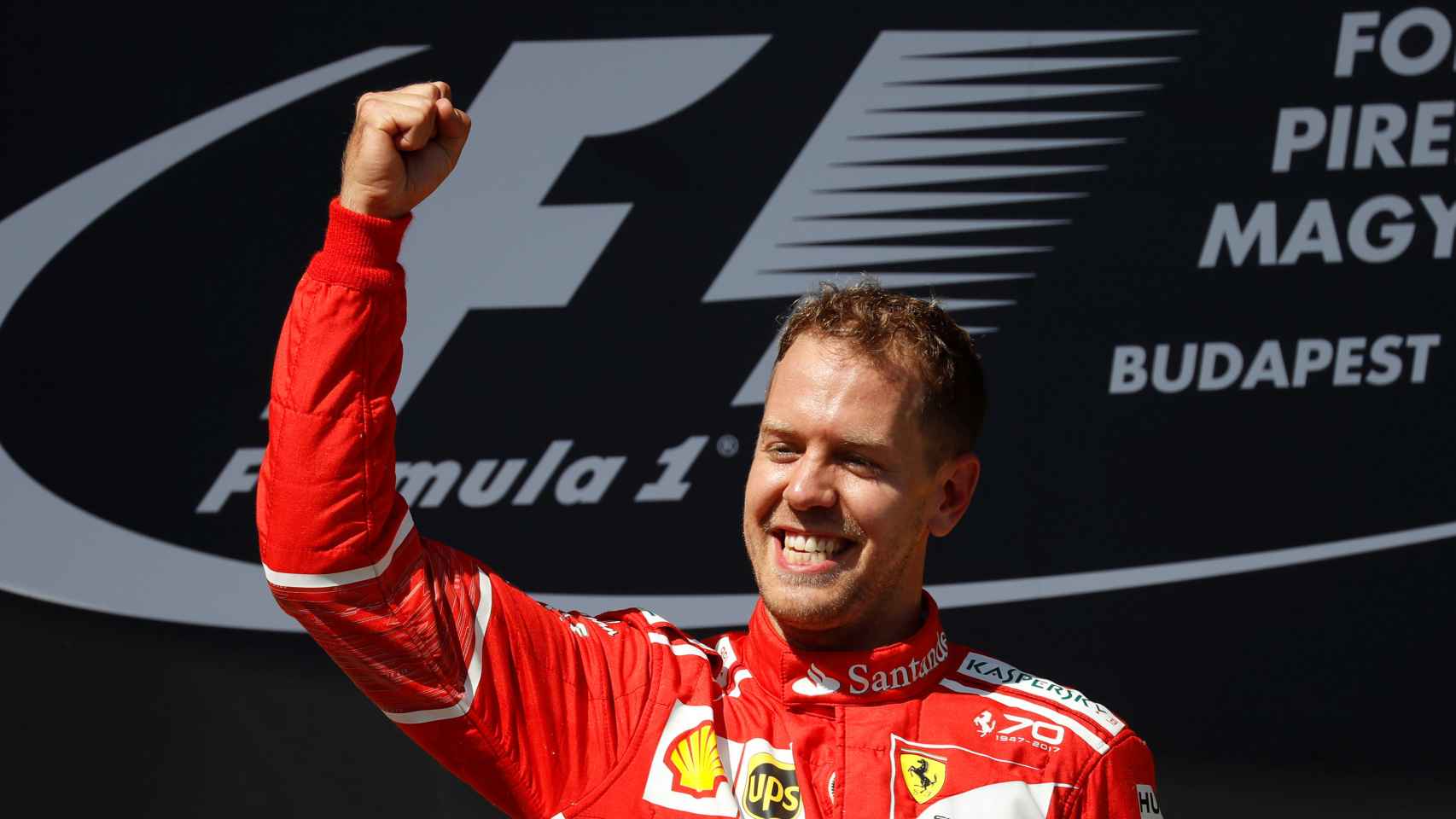 Vettel celebra su victoria.