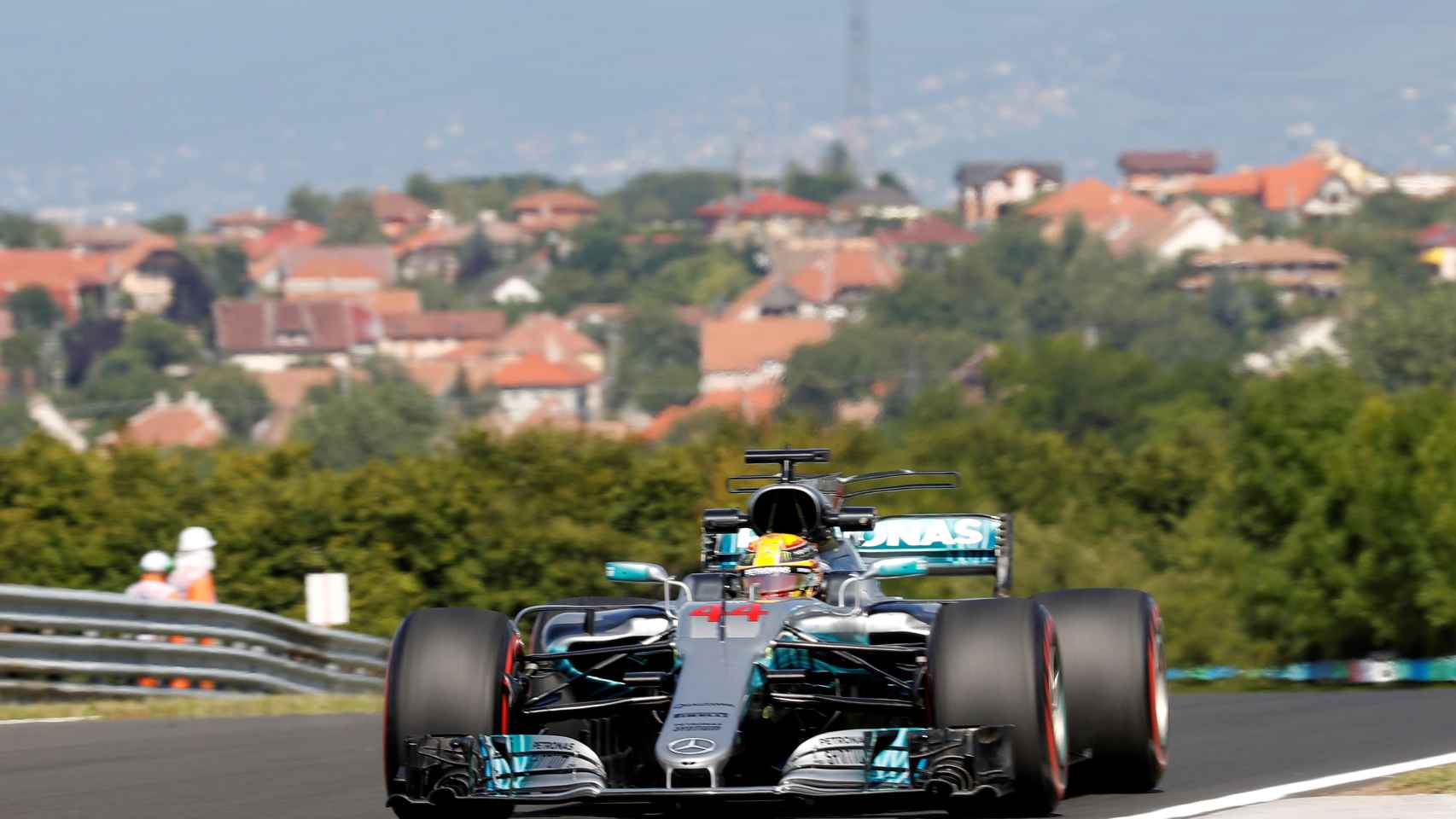 Hamilton durante los entrenamientos del GP de Hungría.