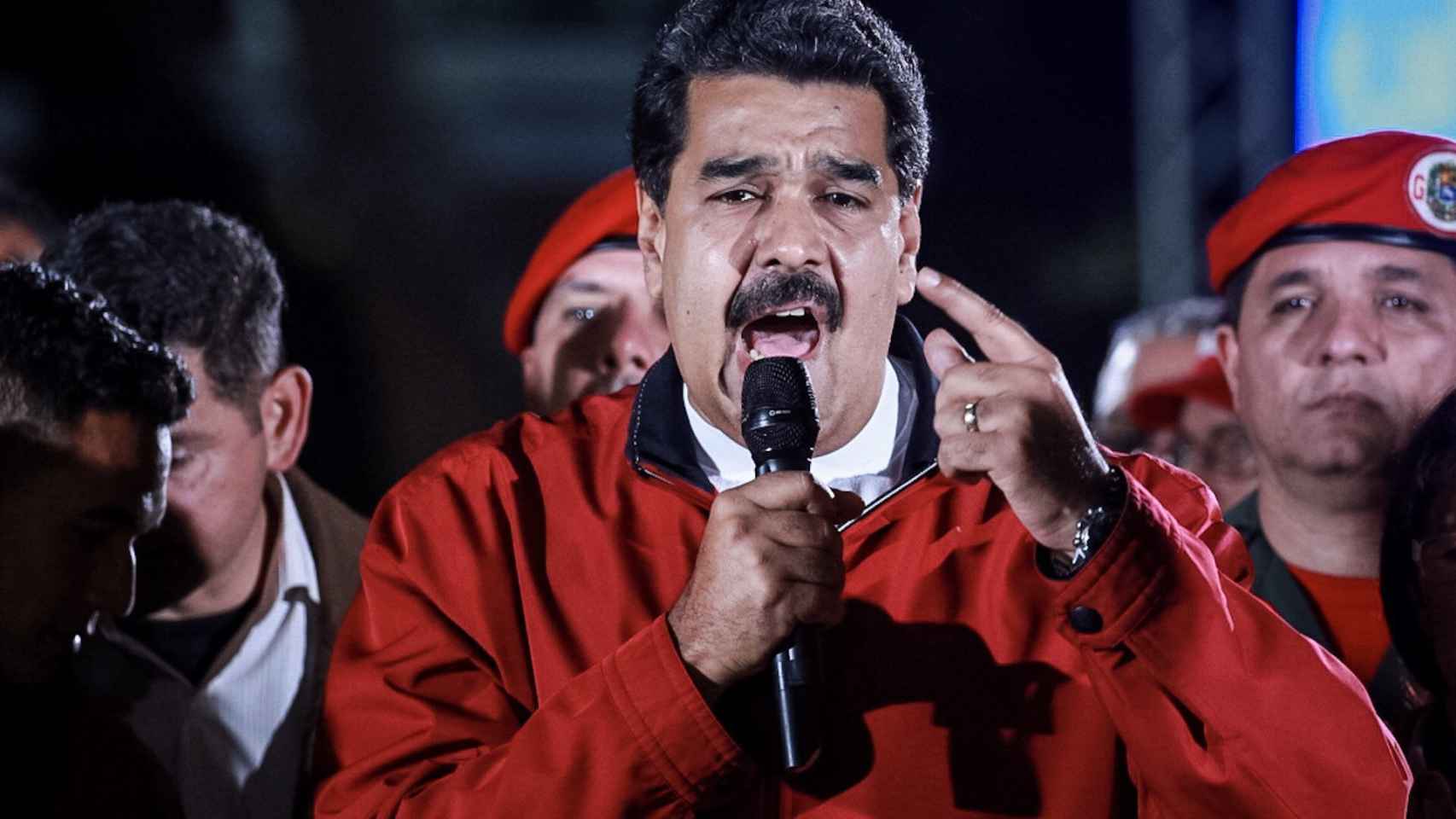 Maduro durante su discurso anoche tras las elecciones