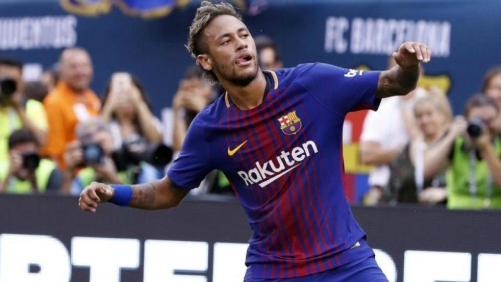 Neymar, entre Barcelona y París   Foto: fcbarcelona.es