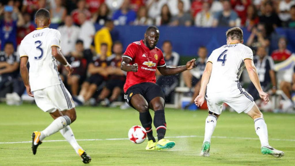 Lukaku, ya a las órdenes de José Mourinho